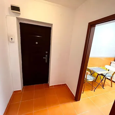 Piata Ovidiu 14 Lowcost Apartment